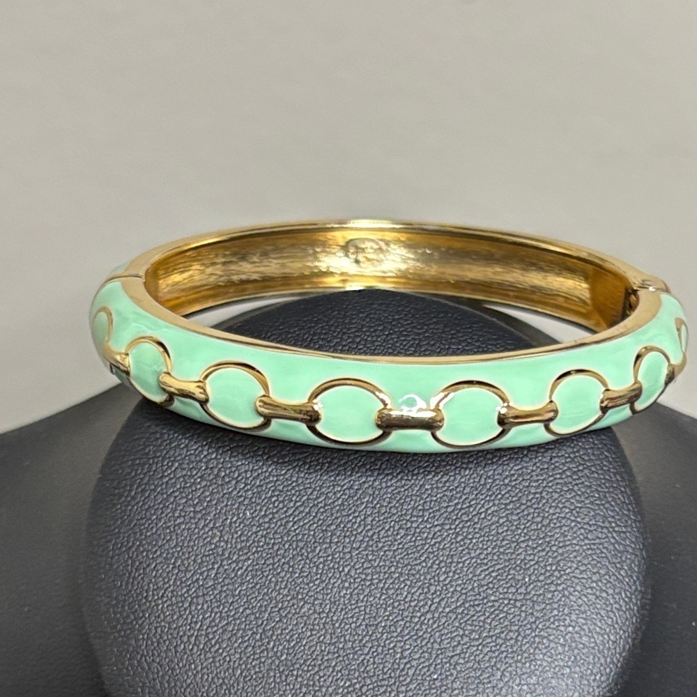 PREMIER DESIGNS GREEN ENAMEL ON GOLD TONED METAL Clamper STATEMENT CUFF BRACELET
